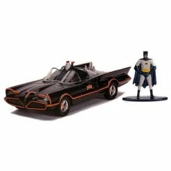 Jada Diecast 1:32 1966 Classic Batmobile With Batman Figure
